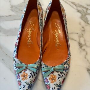 Magnolia White Floral Pointed Flats with Mint Bow and Orange Insole